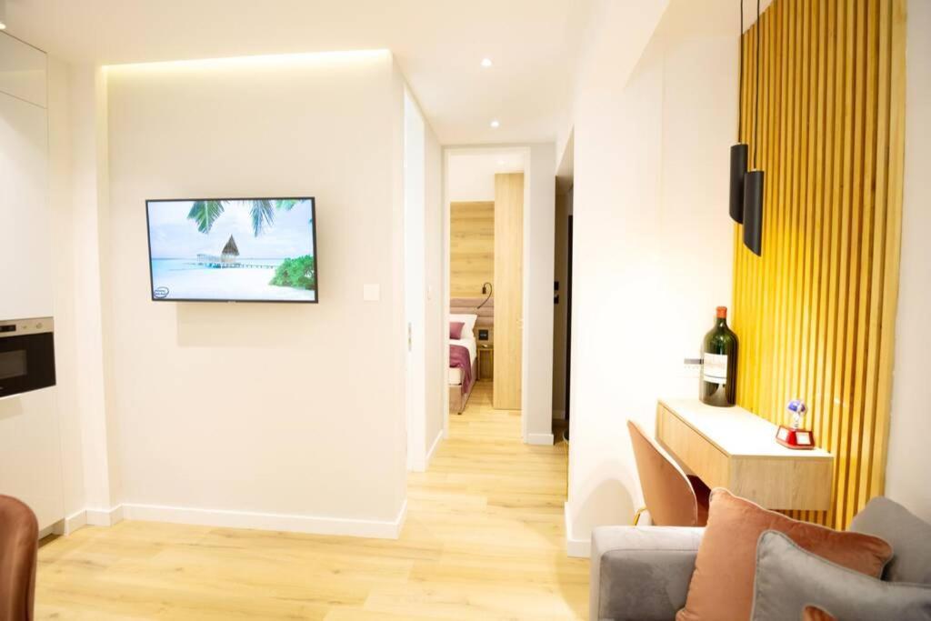 Ecostay-Serenity,Business Class Apartment By The Sea In Alimos Kalamaki アテネ エクステリア 写真